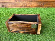 Cargar imagen en el visor de la galería, Cajón de cultivo efecto quemado