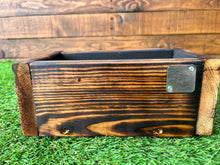 Cargar imagen en el visor de la galería, Cajón de cultivo efecto quemado