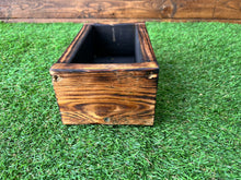 Cargar imagen en el visor de la galería, Cajón de cultivo efecto quemado