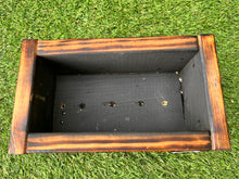 Cargar imagen en el visor de la galería, Cajón de cultivo efecto quemado