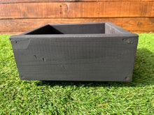 Cargar imagen en el visor de la galería, Maceta negro mate