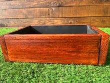 Cargar imagen en el visor de la galería, Maceta tonalidad pino oregón