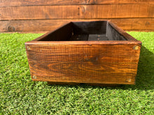 Cargar imagen en el visor de la galería, Maceta tonalidad nogal