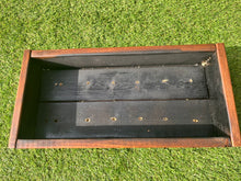 Cargar imagen en el visor de la galería, Maceta tonalidad nogal